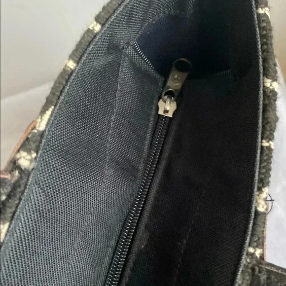 Handmade mud cloth leather face handbag - Picture 7 of 10